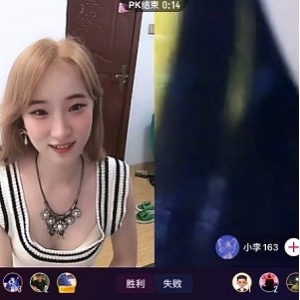 疯狂抖音：小美女与大哥互动，私聊上公屏，扣扣摸摸，永久链接